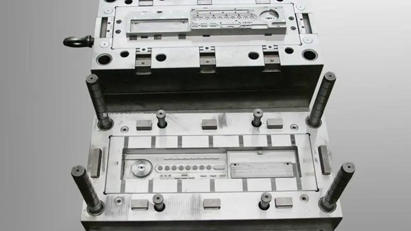 小型压铸模具与大型模具：关键差异解析