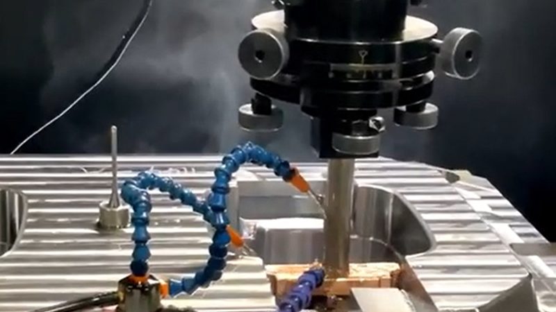 连续模与工程模：如何精准选择优质模具制造厂家